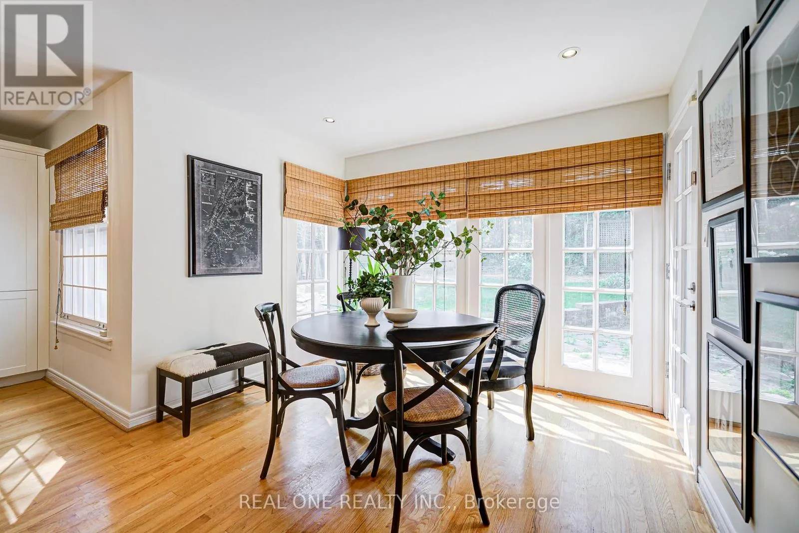 21 ALCAINE COURT