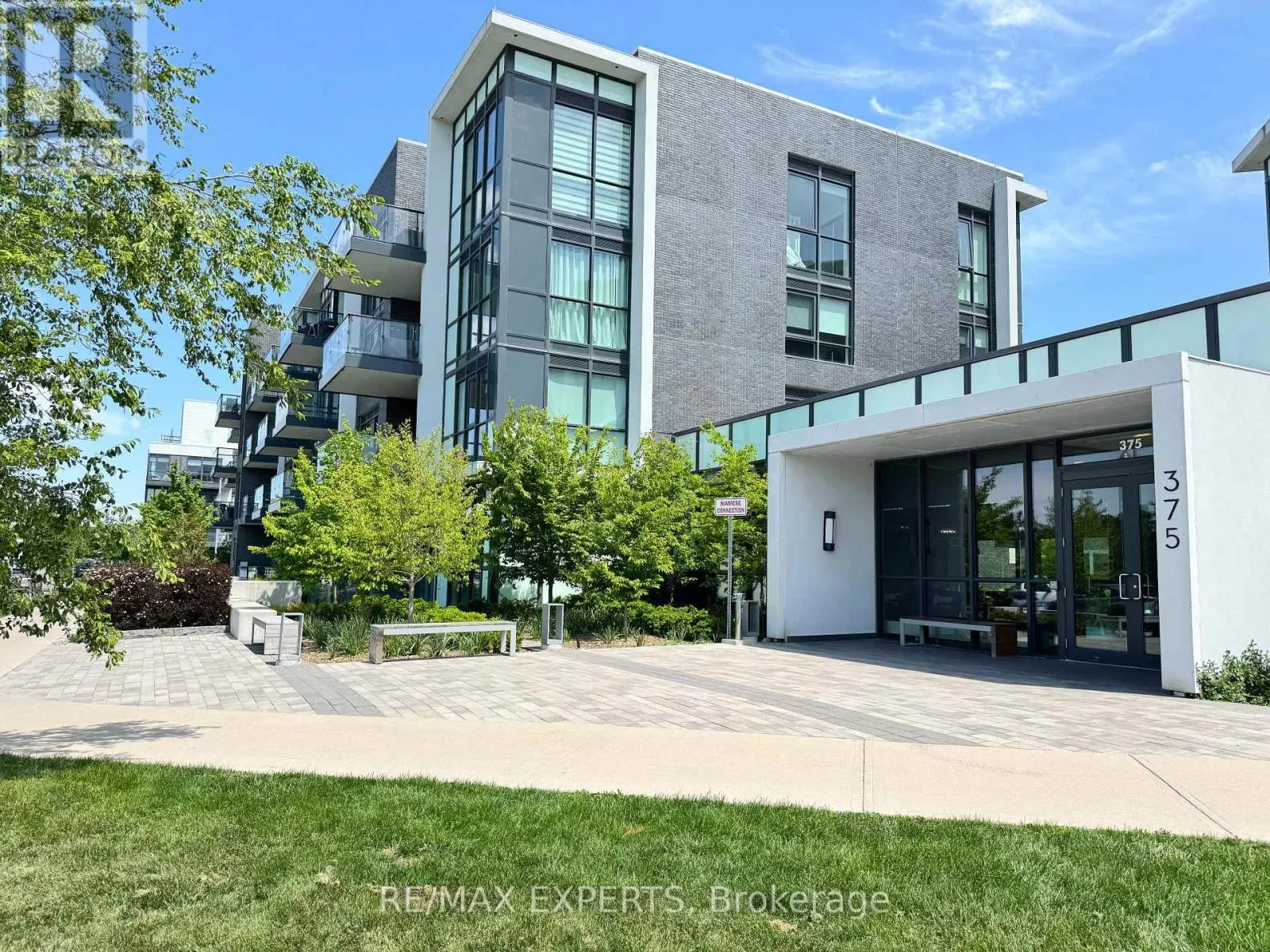 435 - 375 SEA RAY AVENUE
