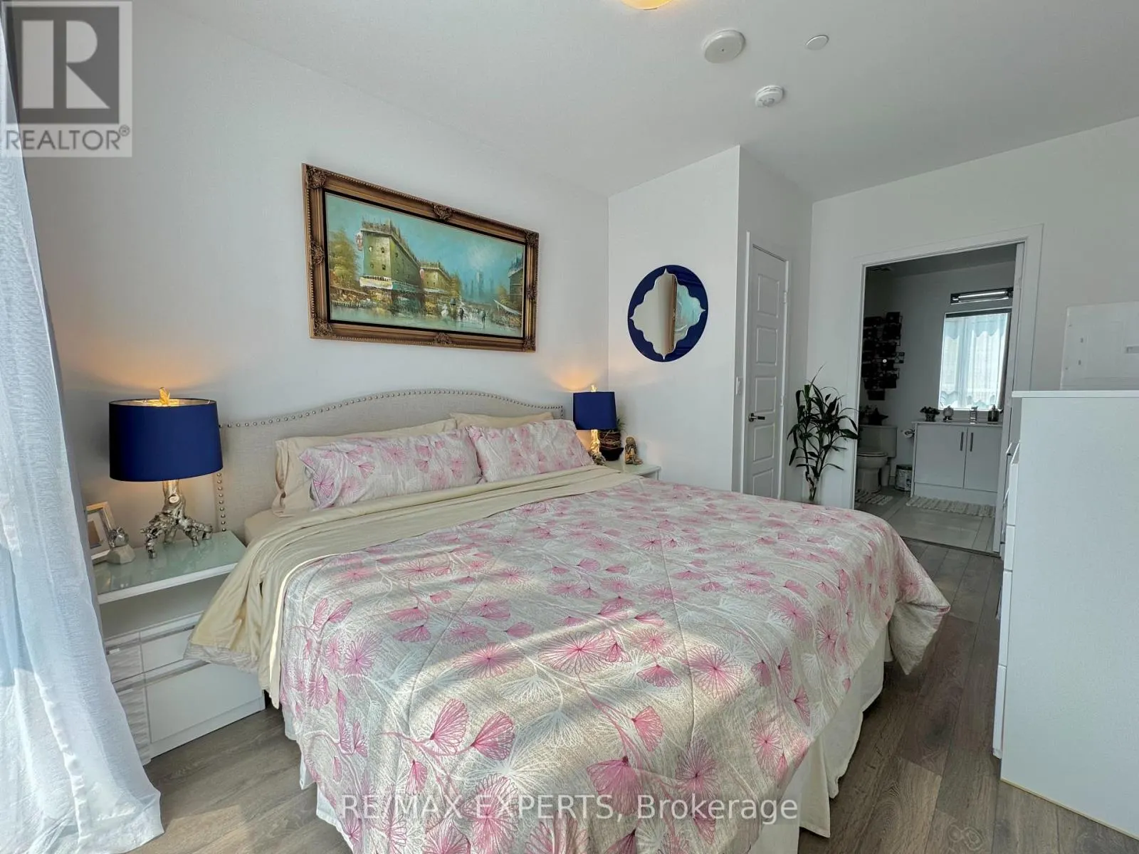 435 - 375 SEA RAY AVENUE