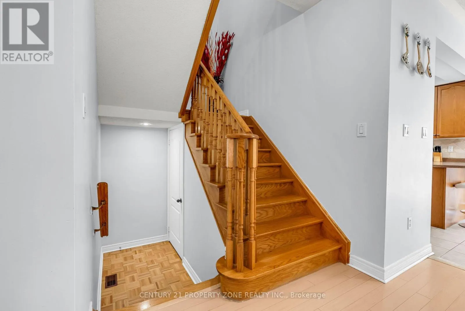 18 GRACEWELL ROAD