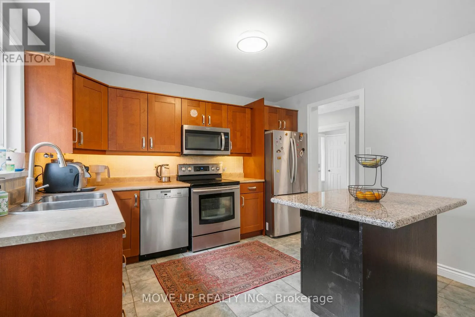 785 PAM CRESCENT