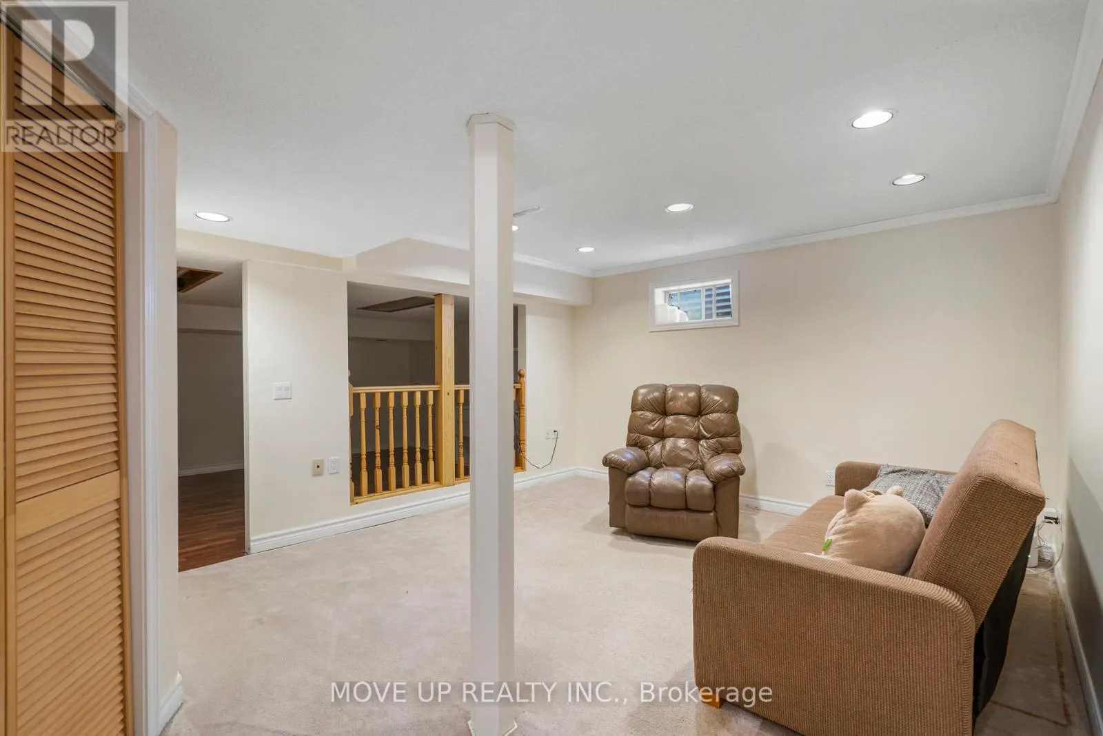 785 PAM CRESCENT