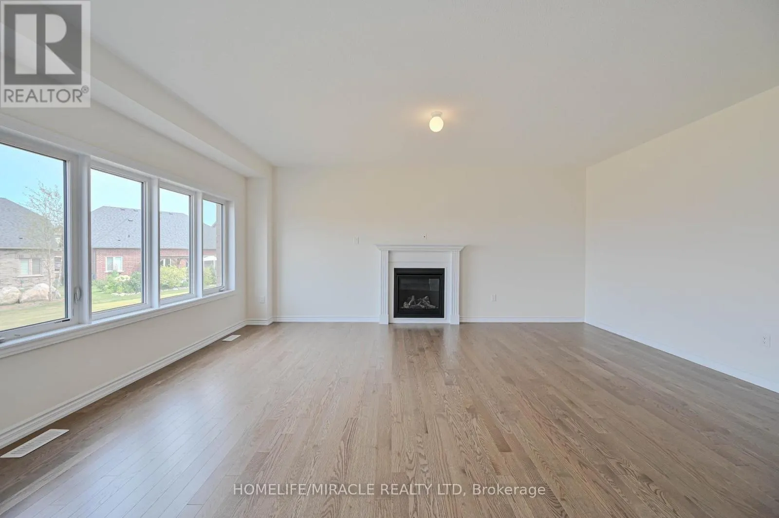 1653 CORSAL COURT