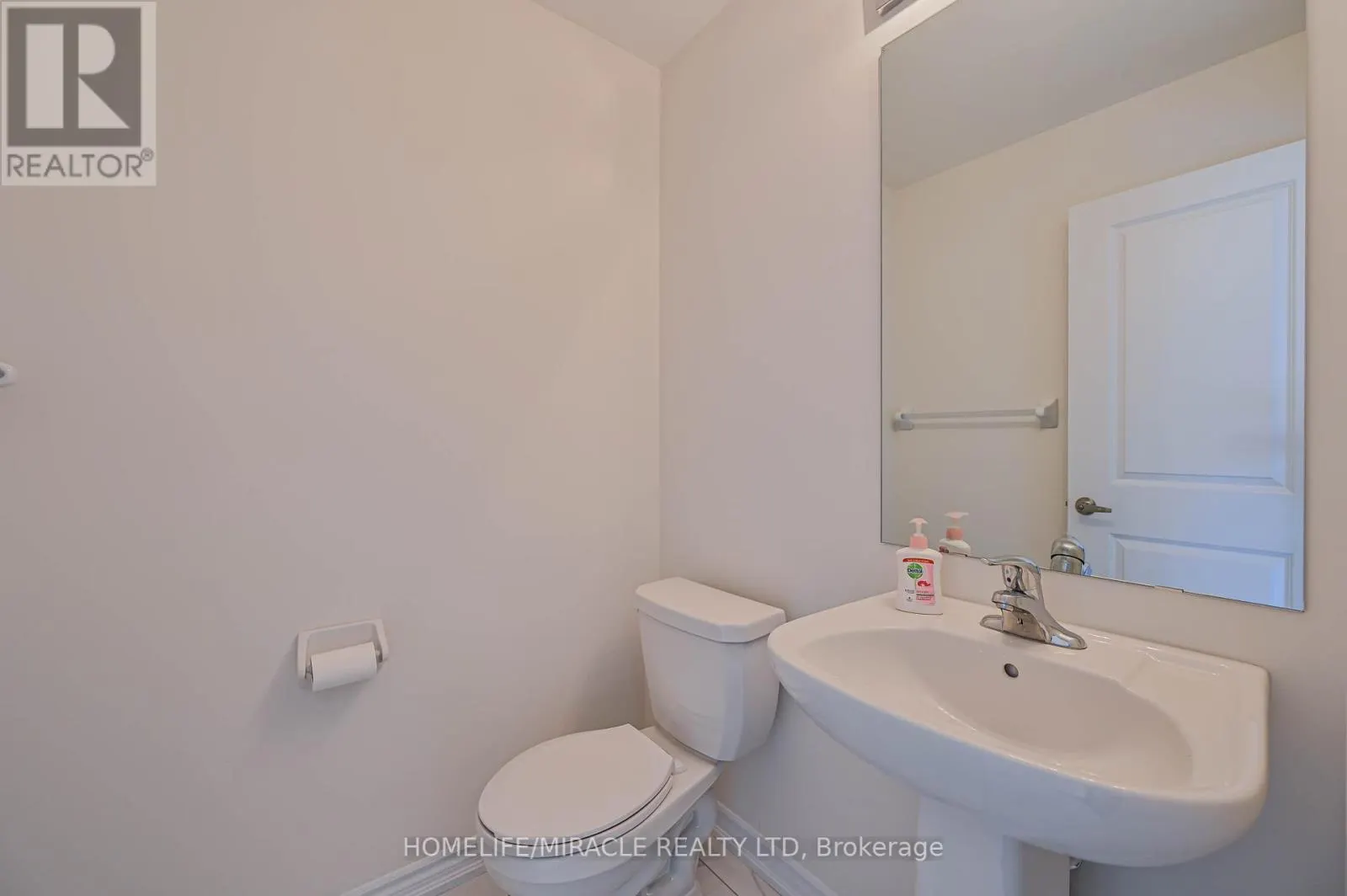 1653 CORSAL COURT