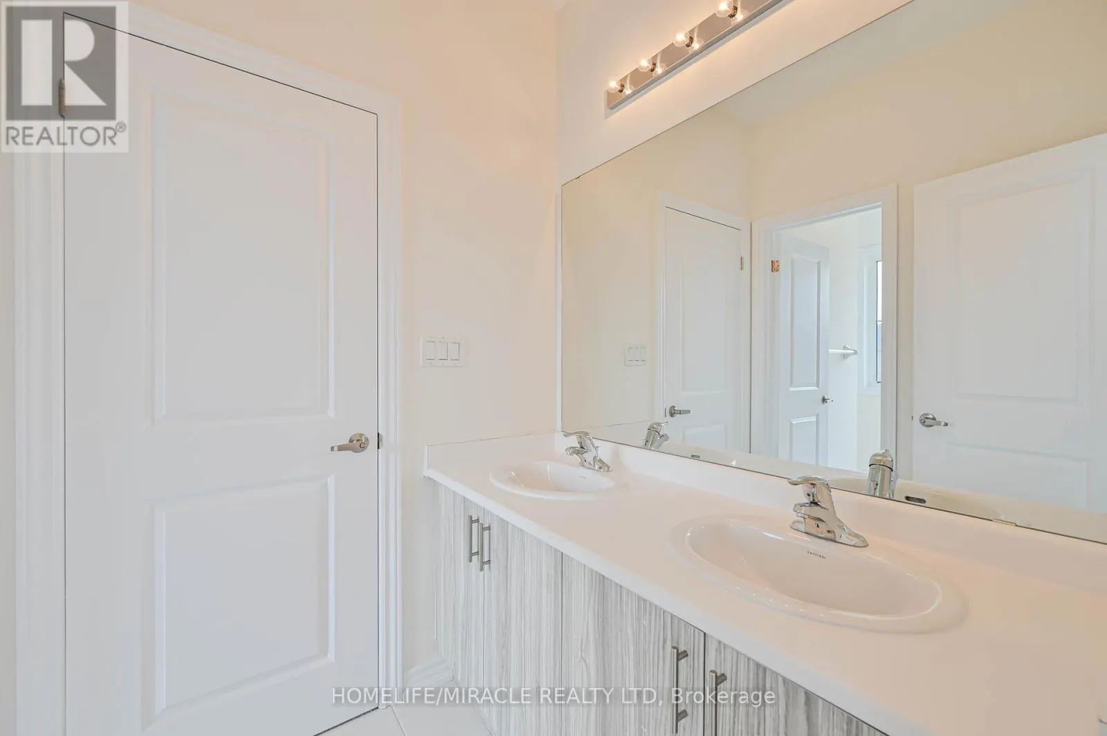 1653 CORSAL COURT
