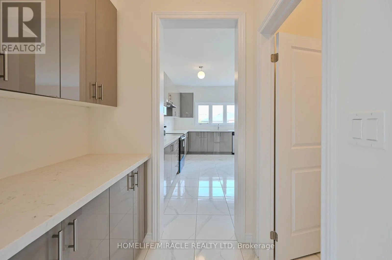 1653 CORSAL COURT