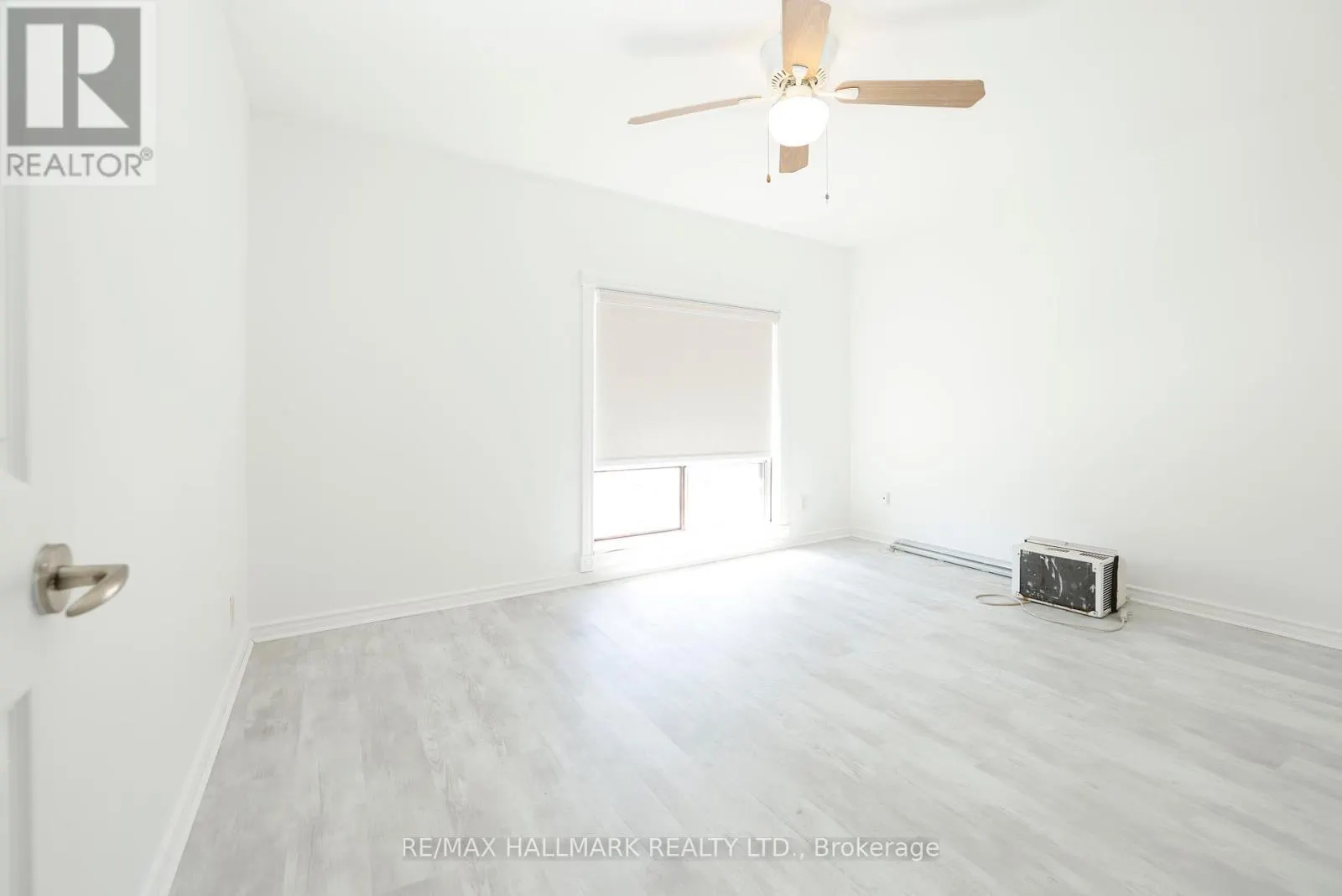 2 - 37 HOLLAND STREET W