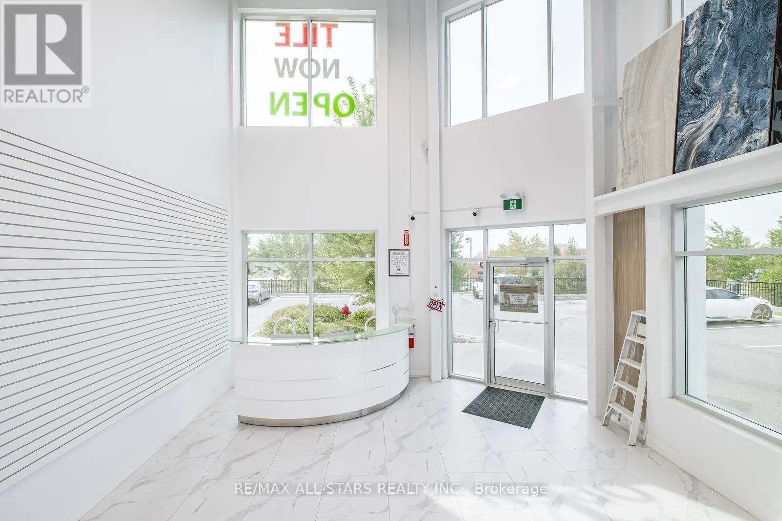 A101 - 200 MOSTAR STREET
