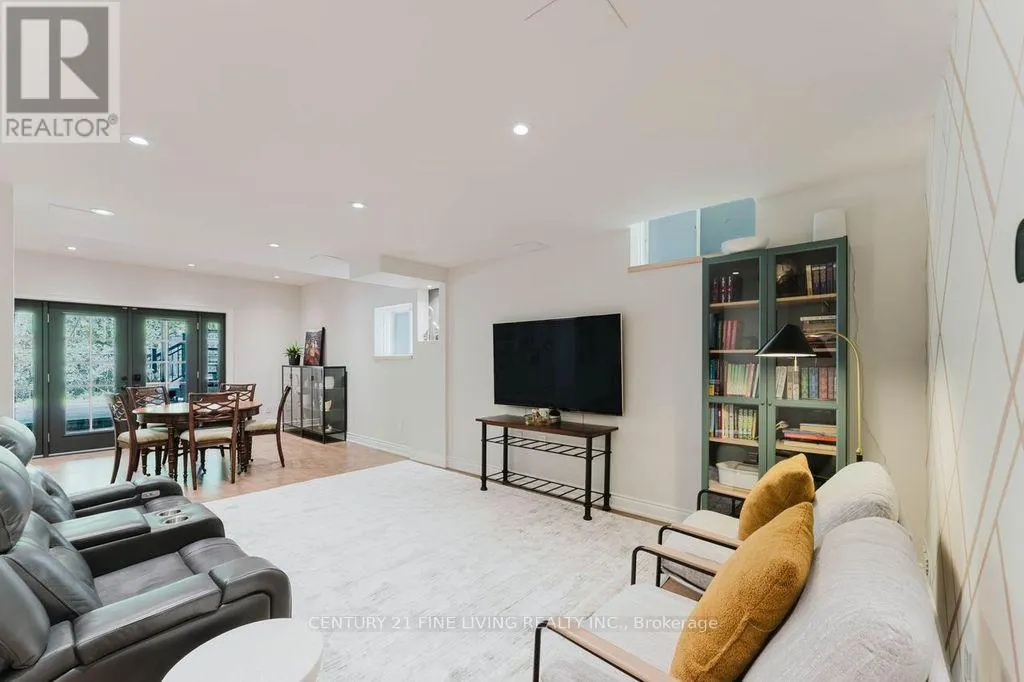 96 WOLF CREEK CRESCENT