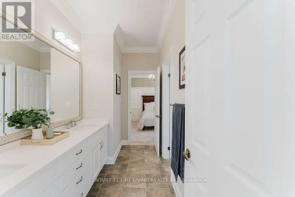 96 WOLF CREEK CRESCENT
