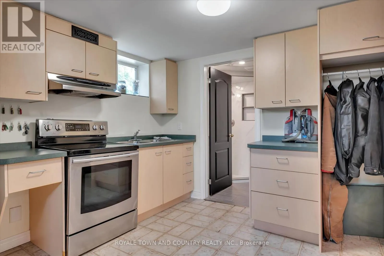 5427 RAVENSHOE ROAD