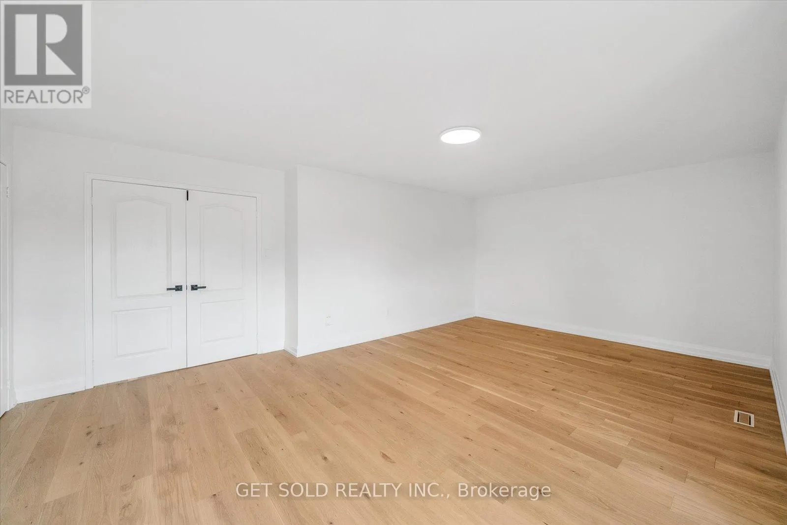 27 EDENBRIDGE DRIVE