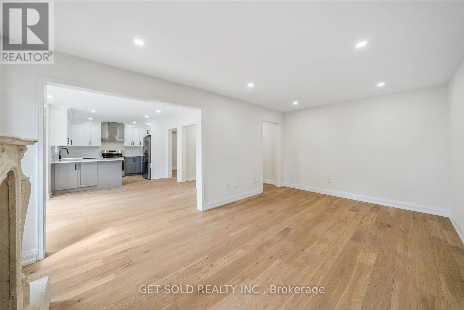 27 EDENBRIDGE DRIVE