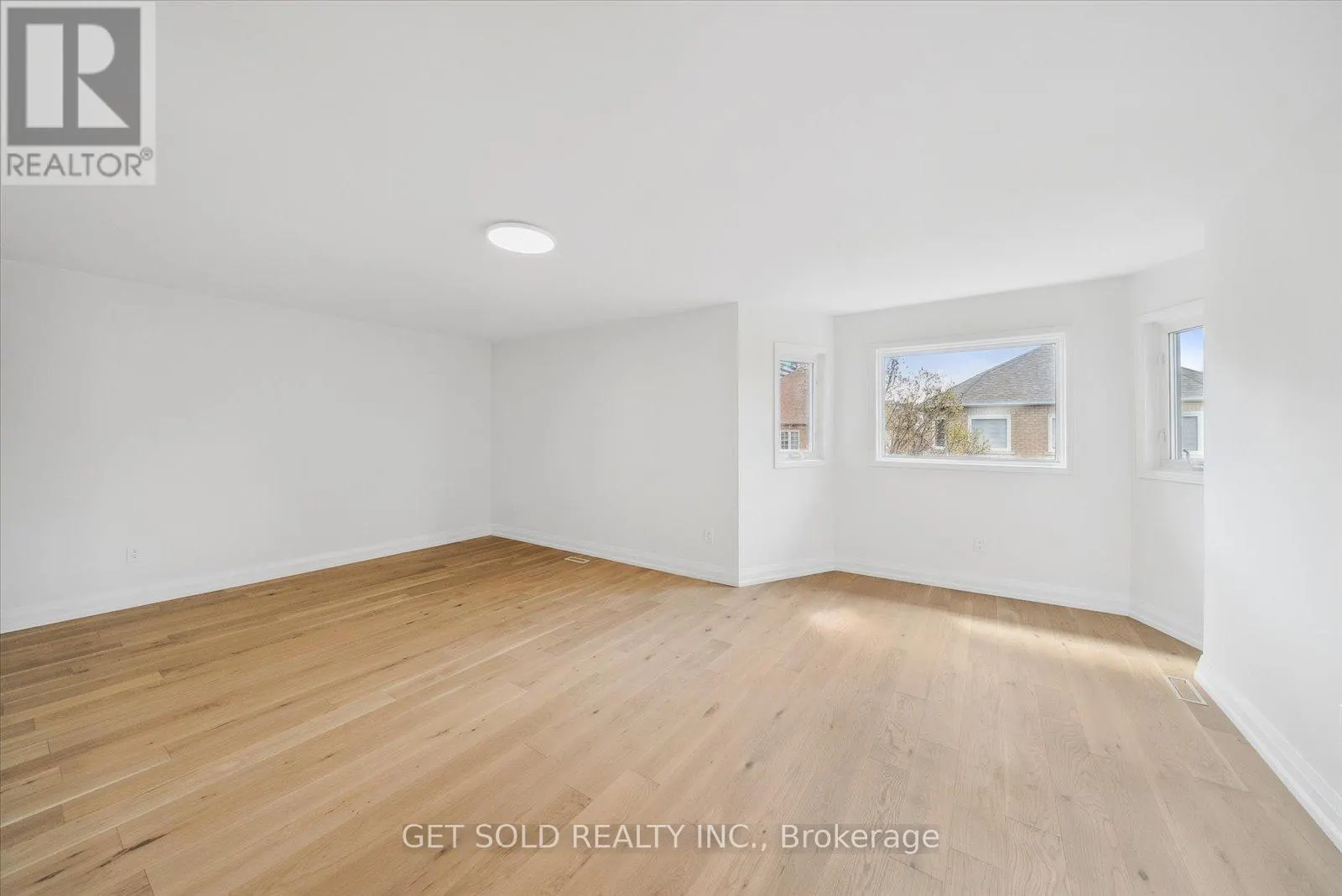 27 EDENBRIDGE DRIVE