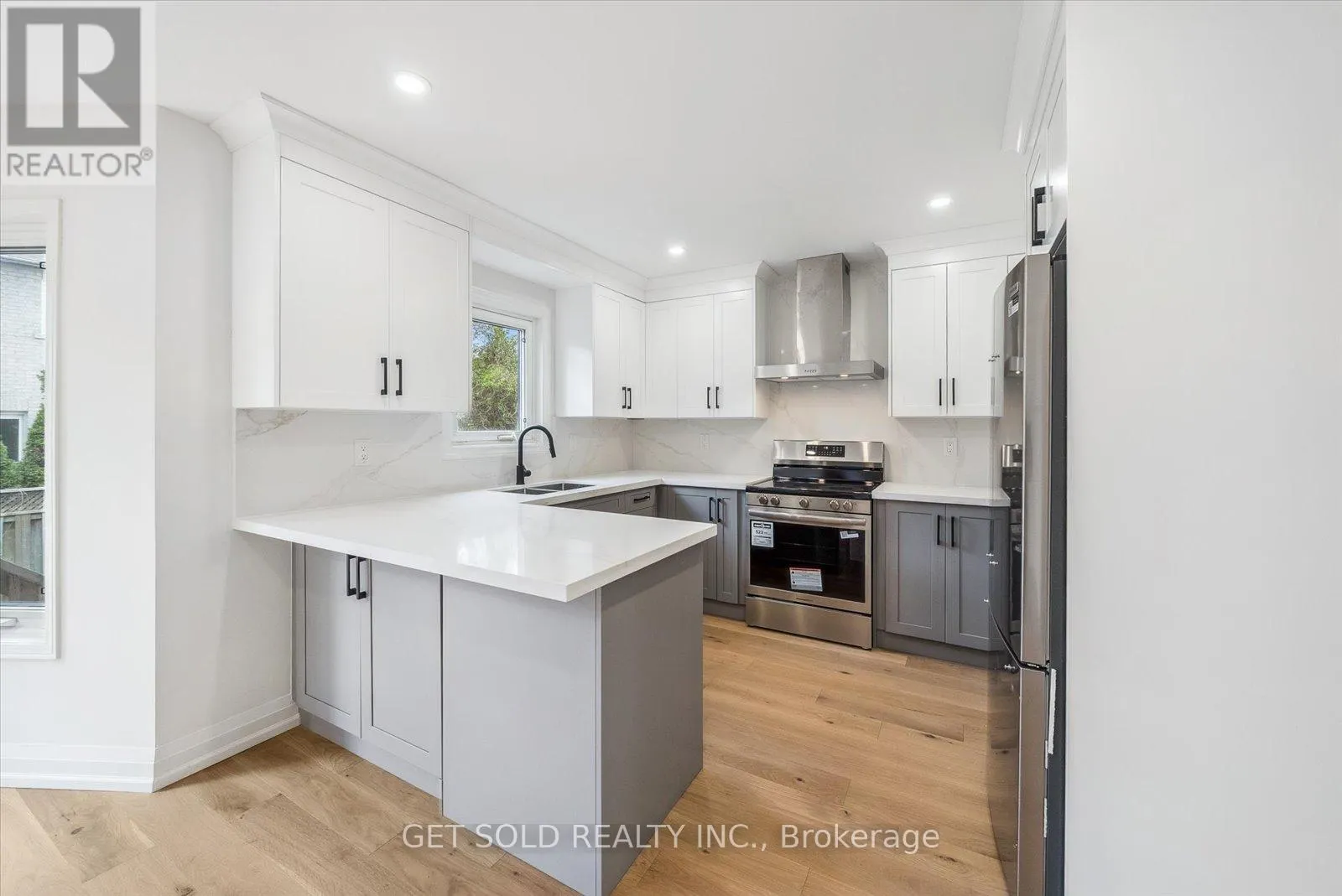 27 EDENBRIDGE DRIVE