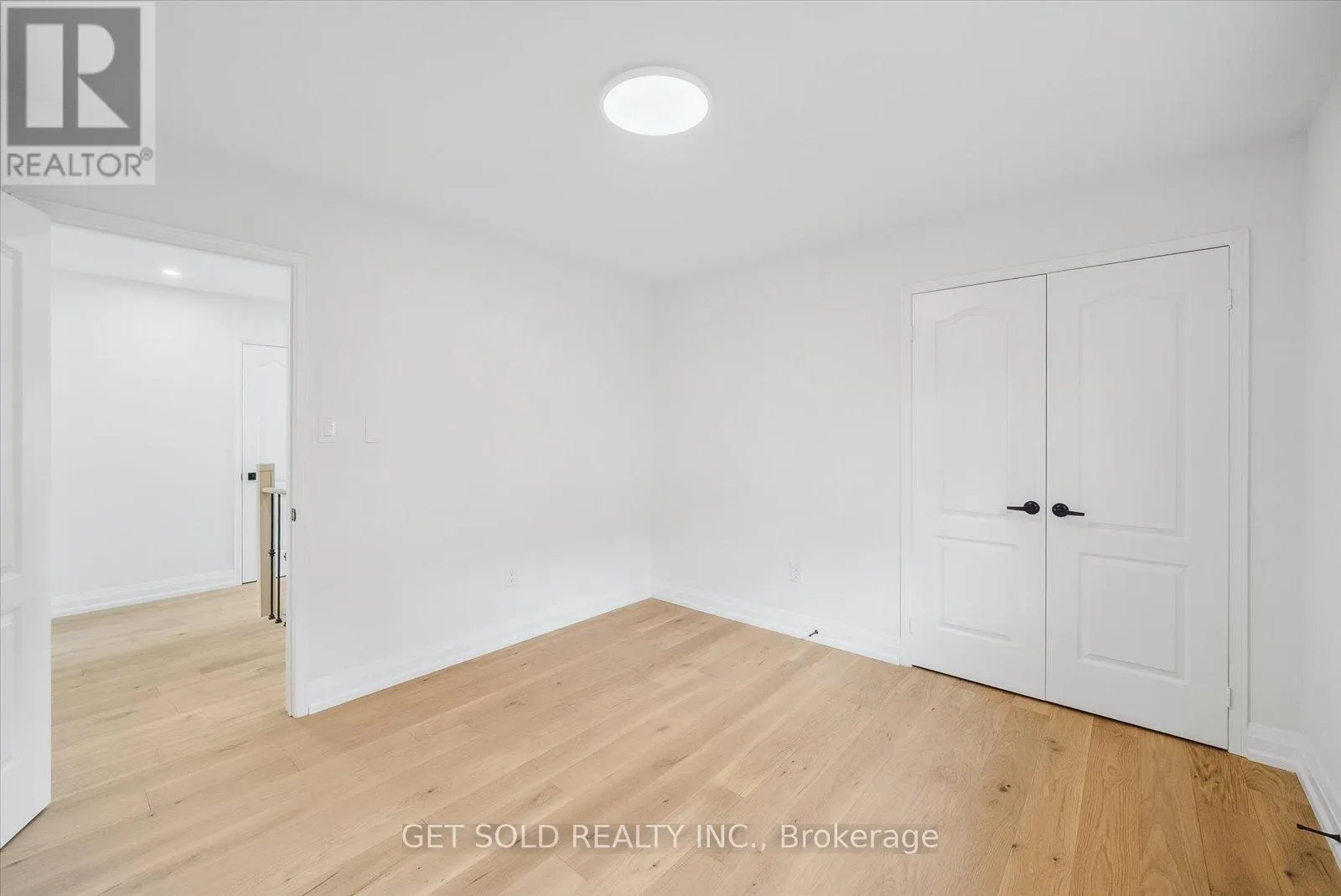 27 EDENBRIDGE DRIVE