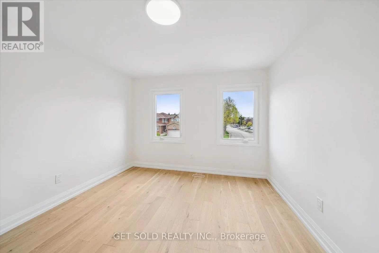 27 EDENBRIDGE DRIVE