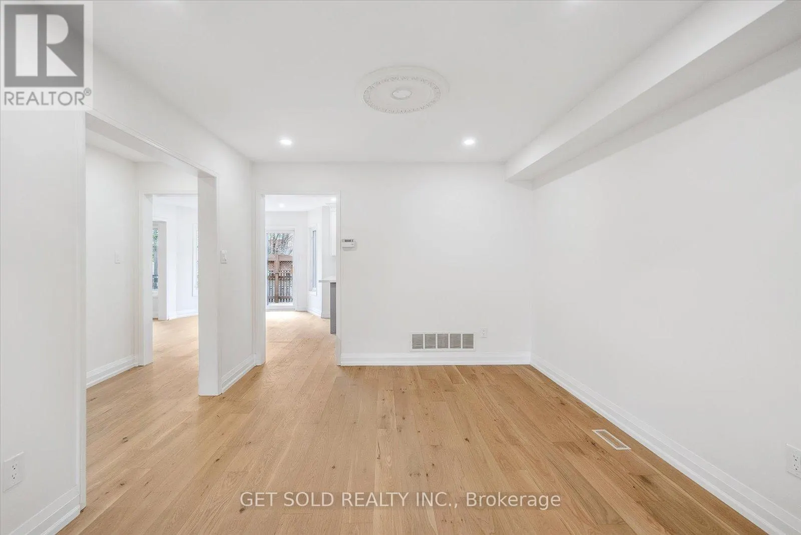 27 EDENBRIDGE DRIVE