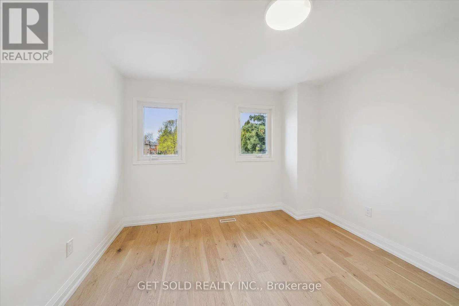 27 EDENBRIDGE DRIVE