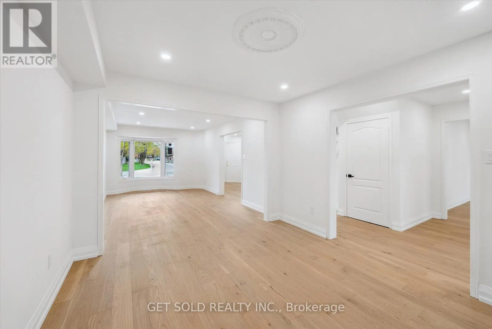 27 EDENBRIDGE DRIVE