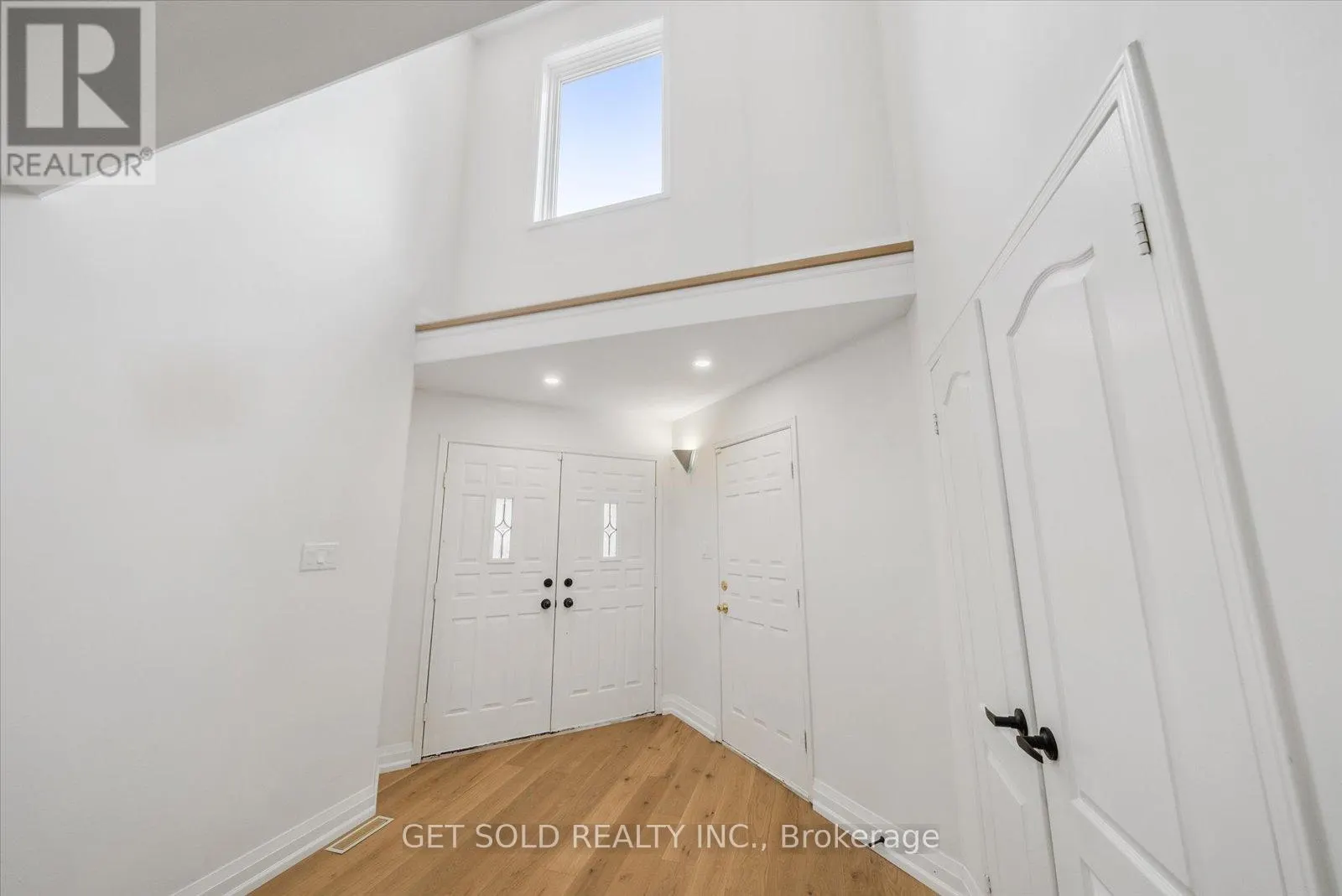 27 EDENBRIDGE DRIVE