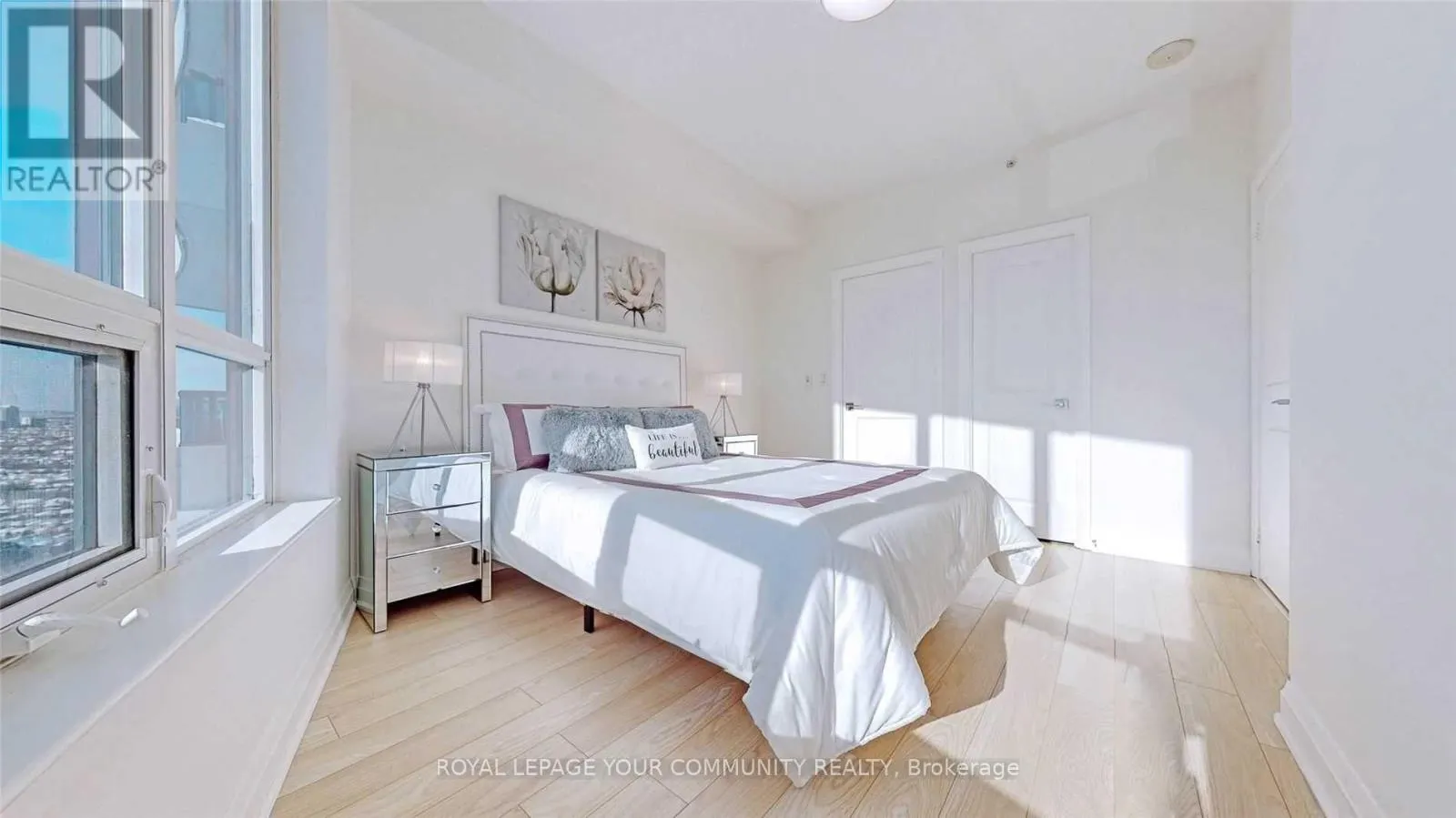 2426 - 7161 YONGE STREET