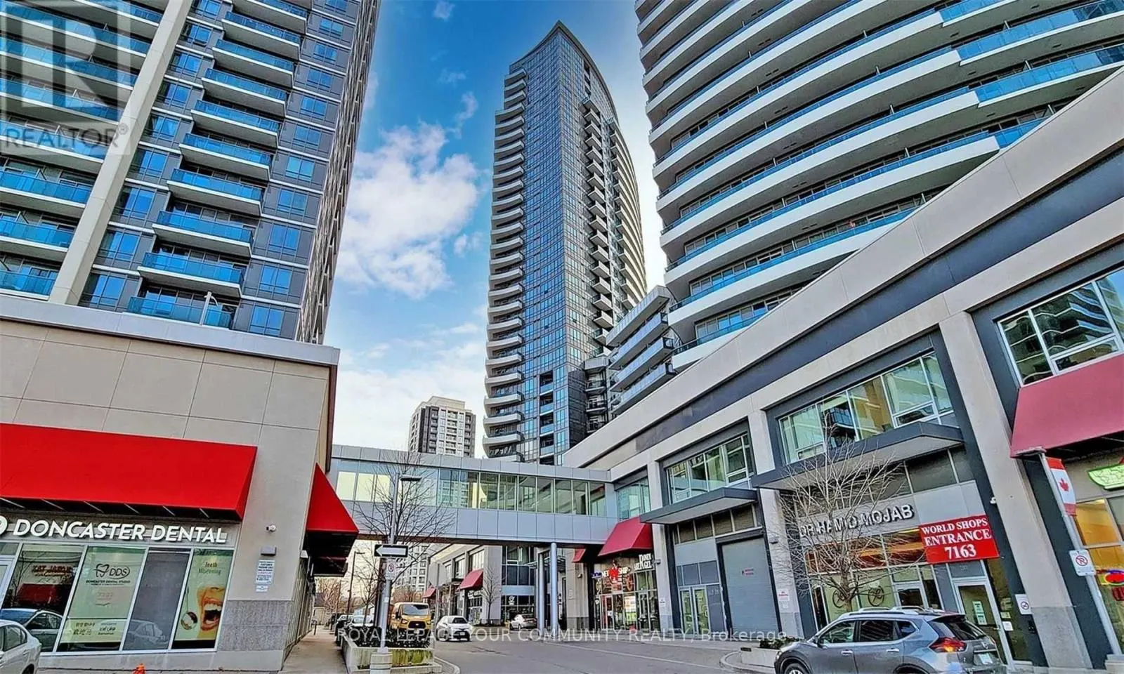 2426 - 7161 YONGE STREET