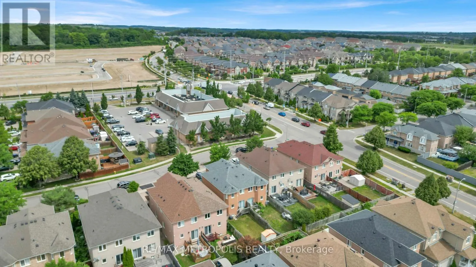 15 ROYAL APPIAN CRESCENT