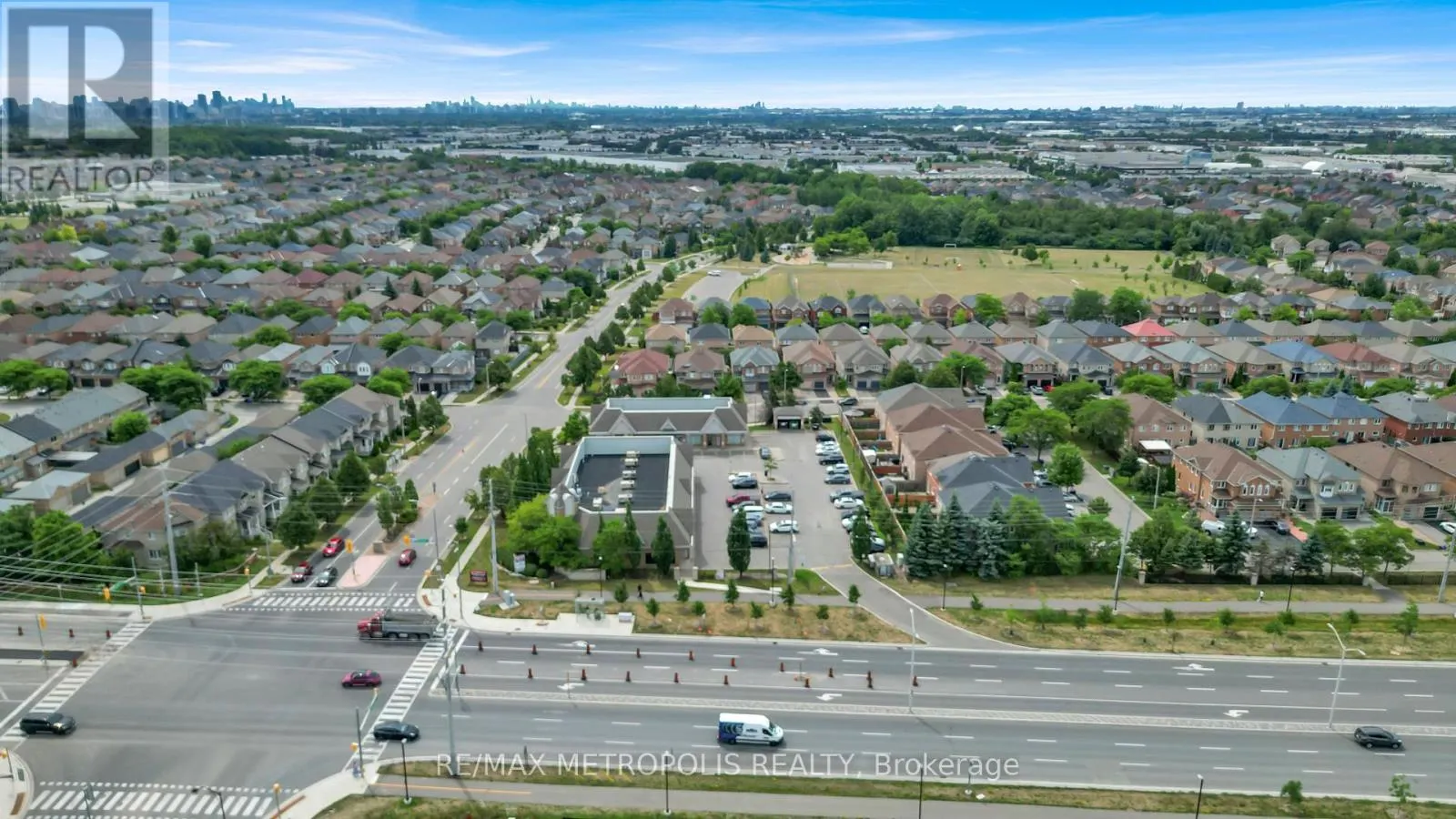 15 ROYAL APPIAN CRESCENT