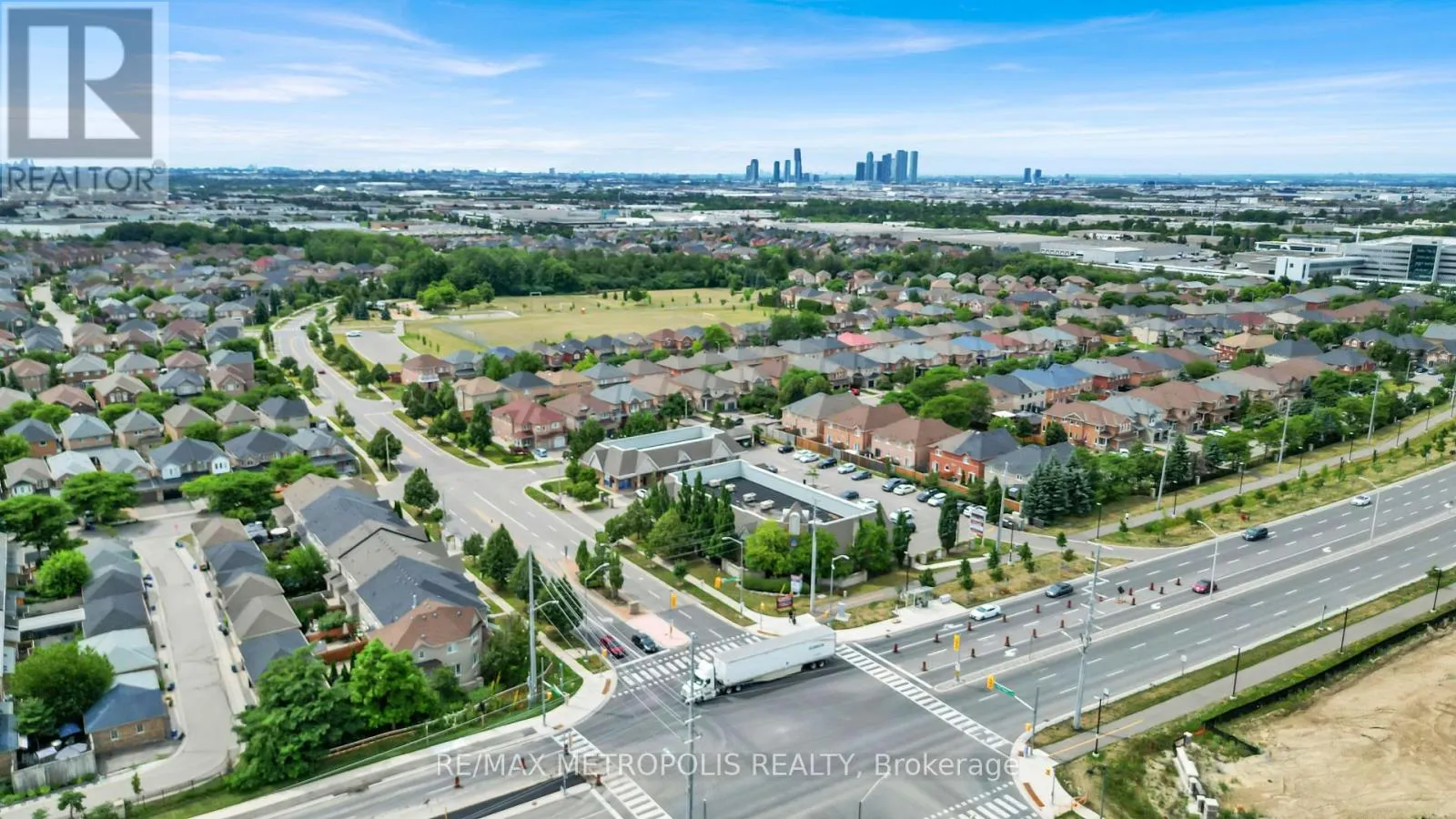 15 ROYAL APPIAN CRESCENT