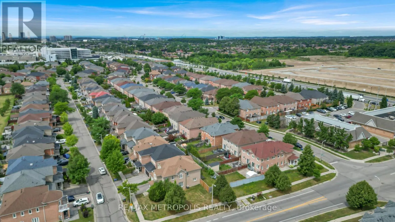 15 ROYAL APPIAN CRESCENT