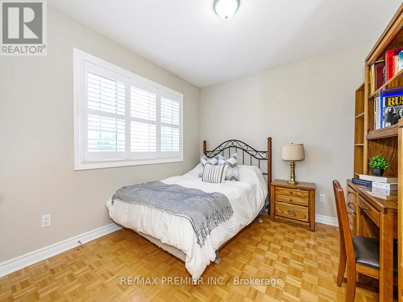 284 AVRO ROAD