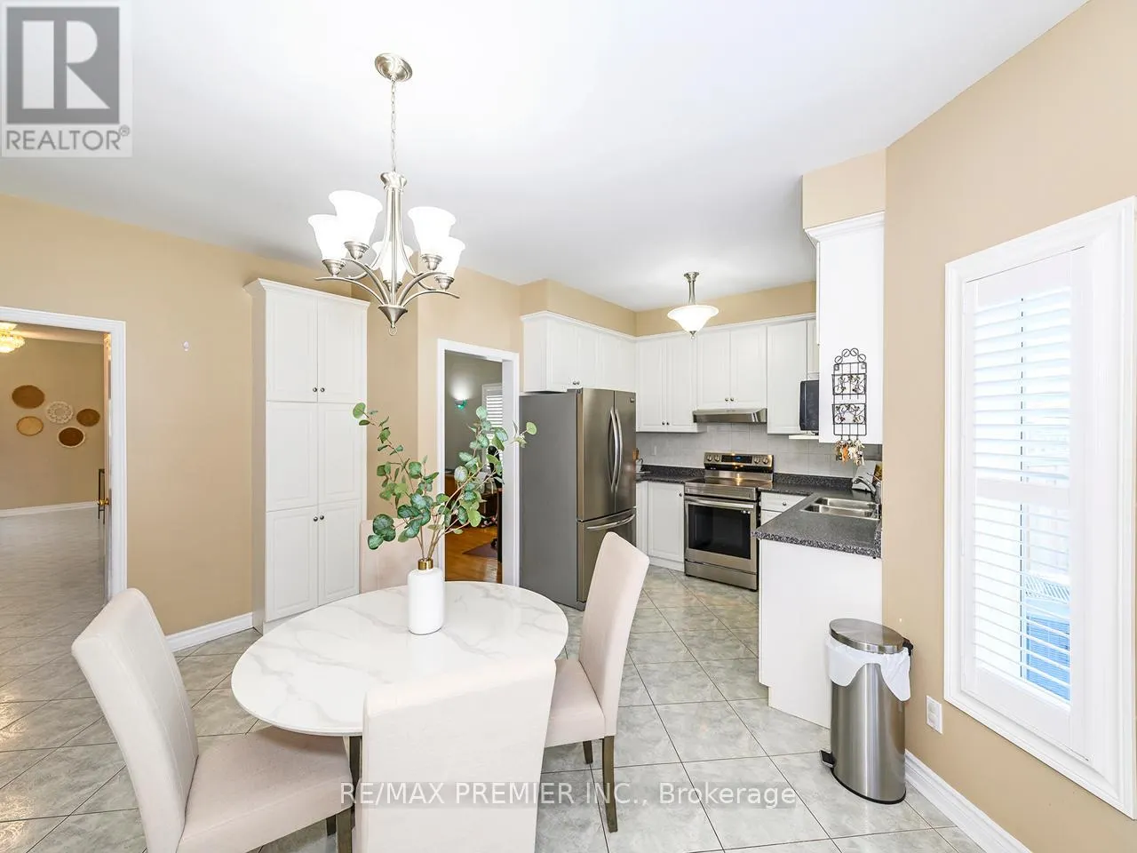 284 AVRO ROAD