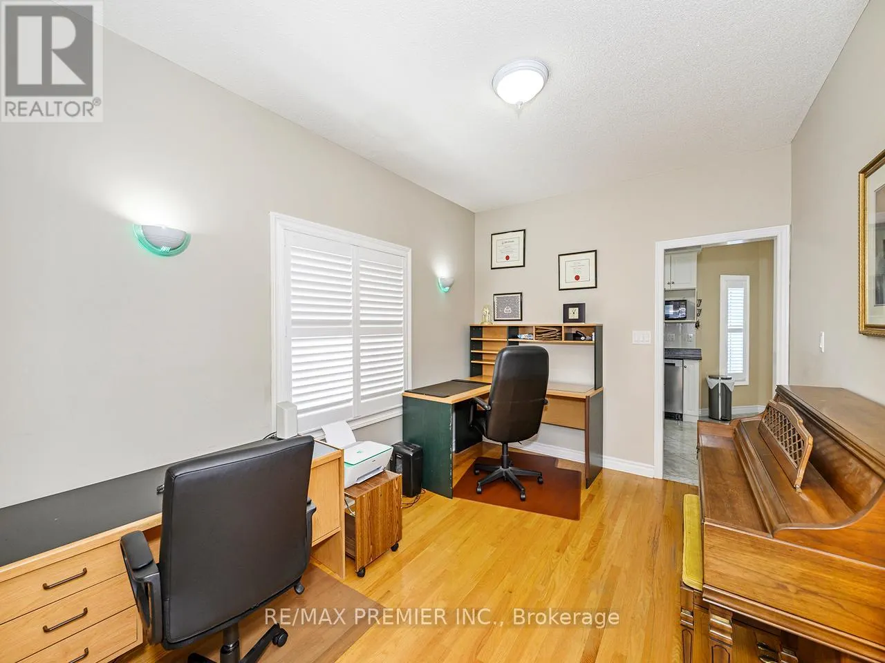 284 AVRO ROAD