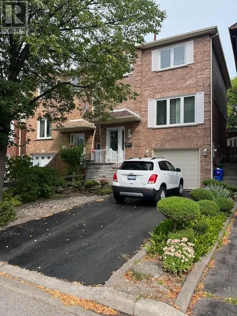 102 SWINTON CRESCENT
