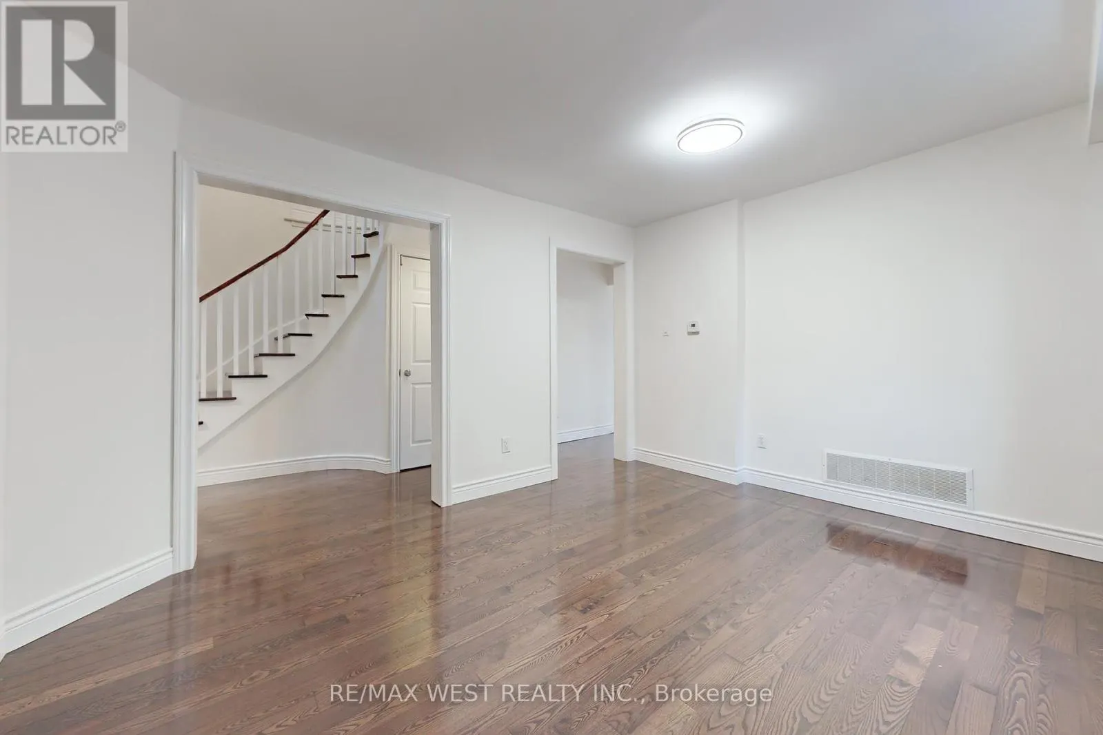 43 CHISWICK CRESCENT