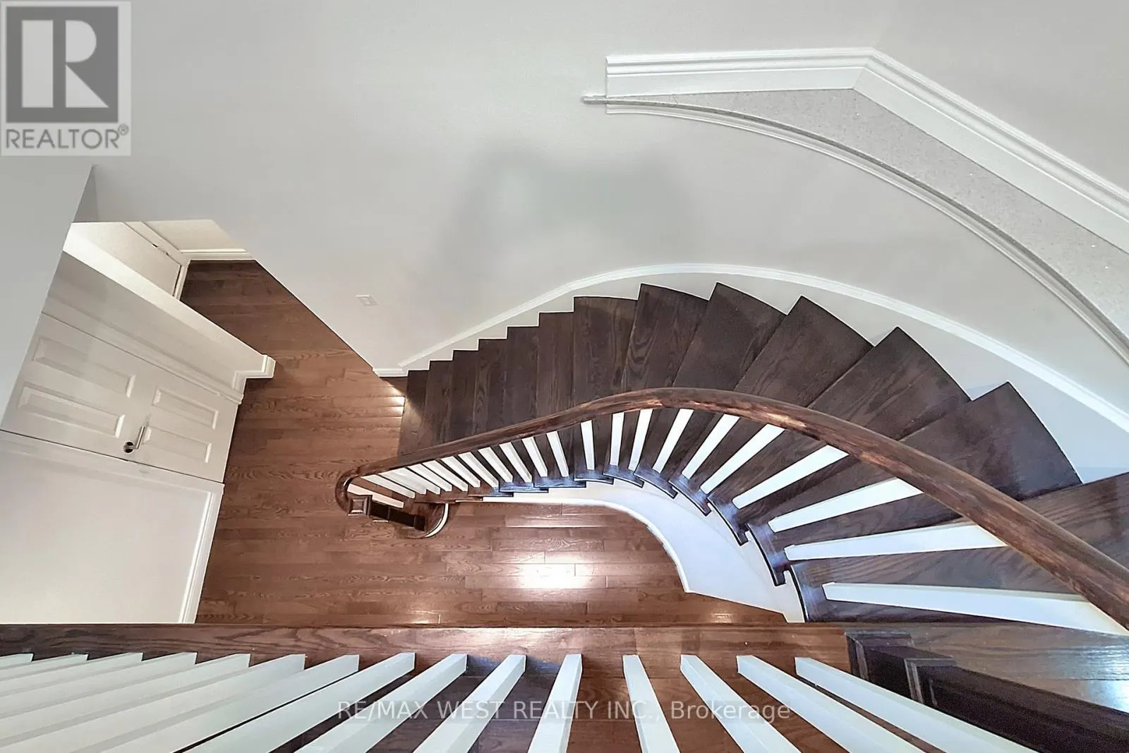 43 CHISWICK CRESCENT
