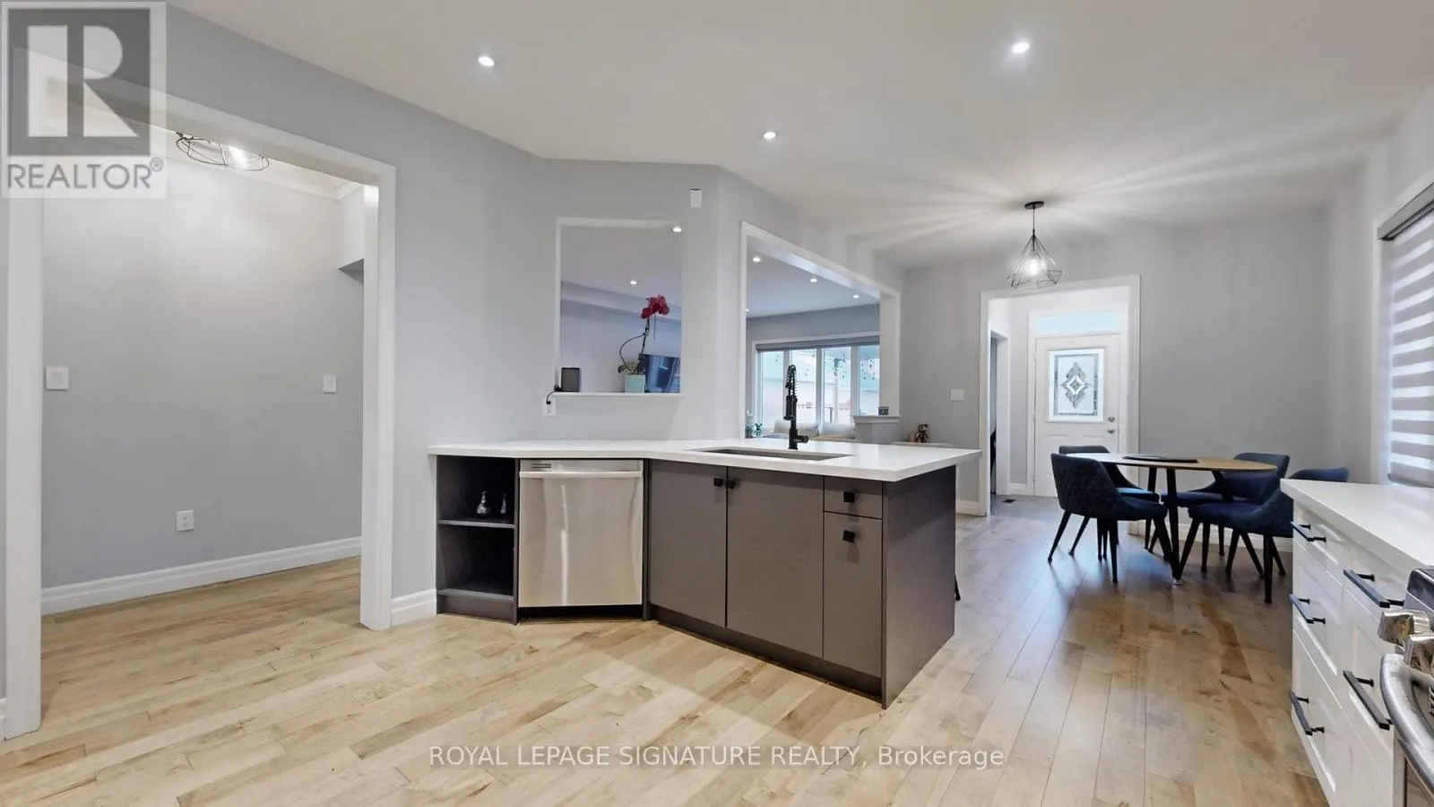 10 FOXTON ROAD