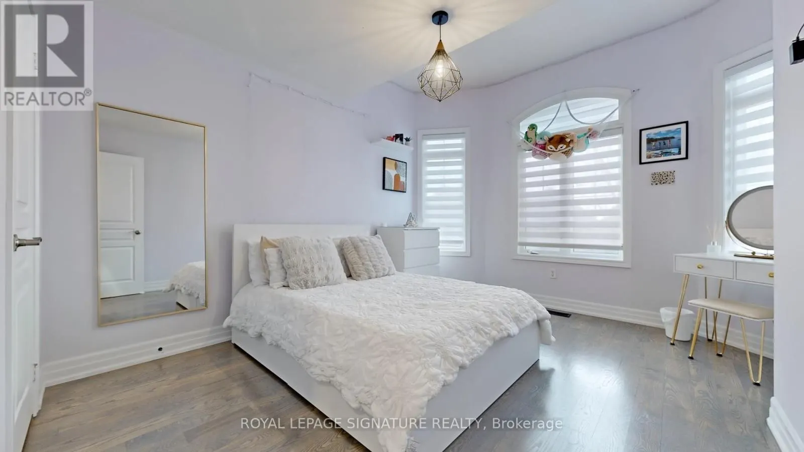 10 FOXTON ROAD