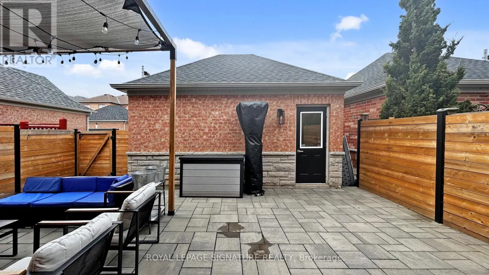 10 FOXTON ROAD