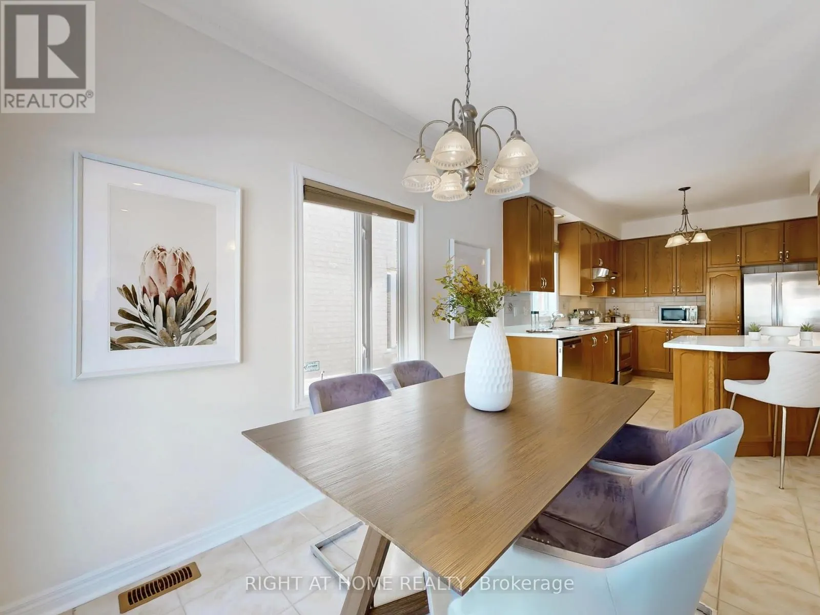 61 PALISADE CRESCENT
