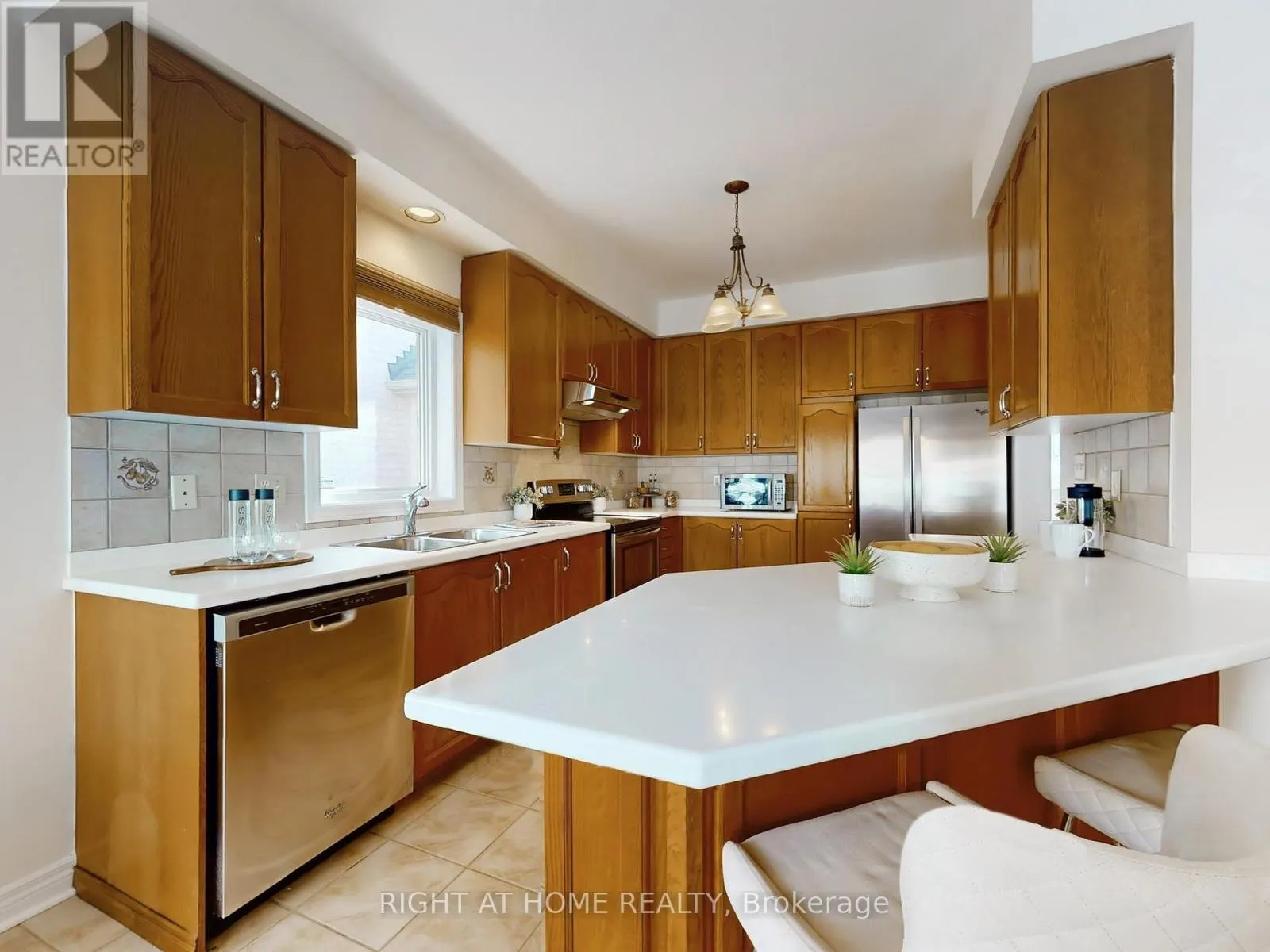 61 PALISADE CRESCENT