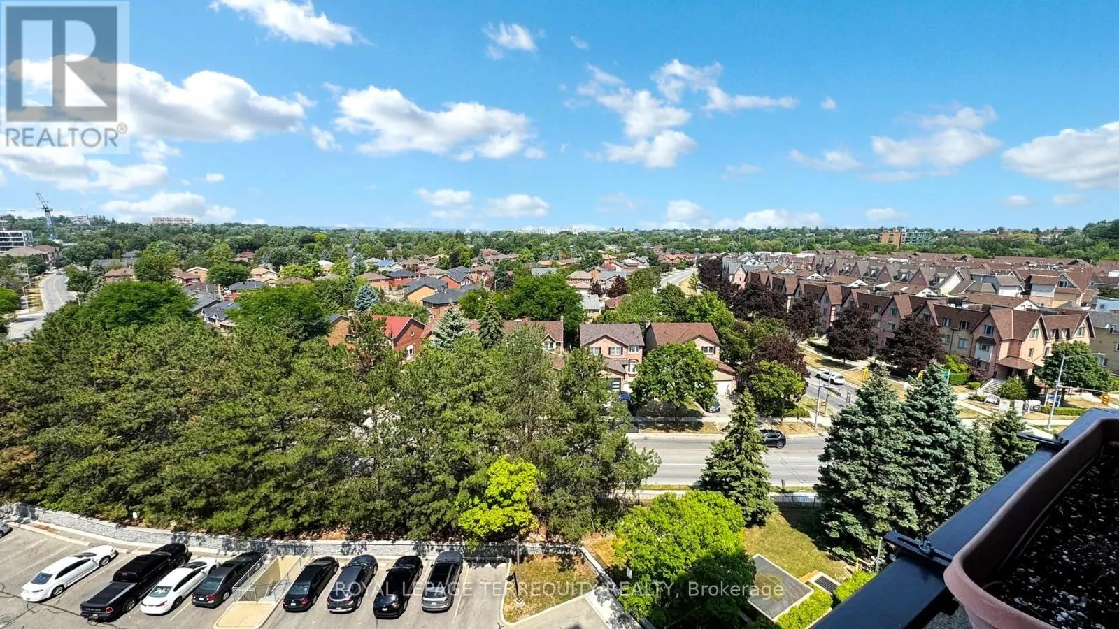 917 - 32 CLARISSA DRIVE