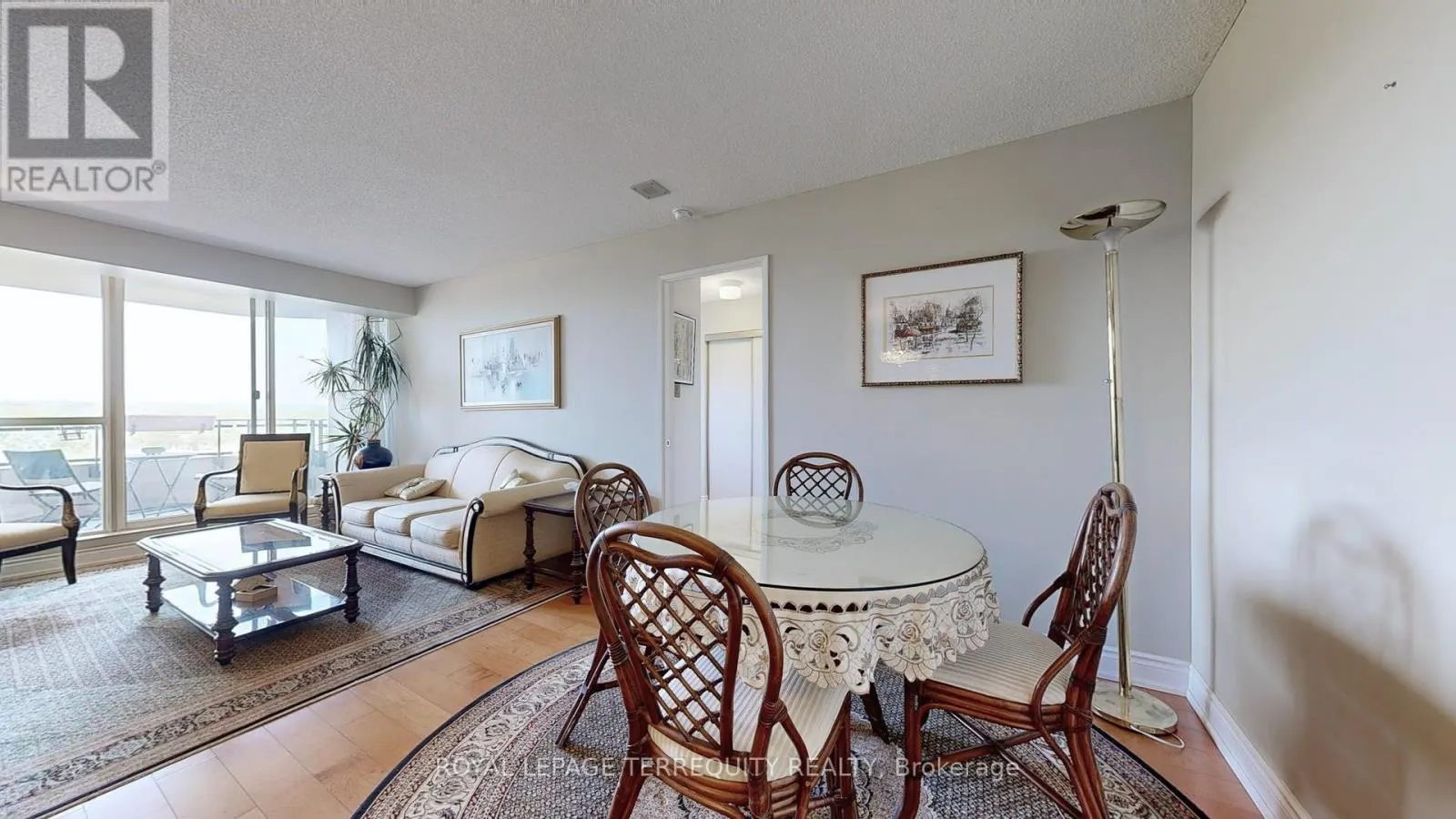917 - 32 CLARISSA DRIVE