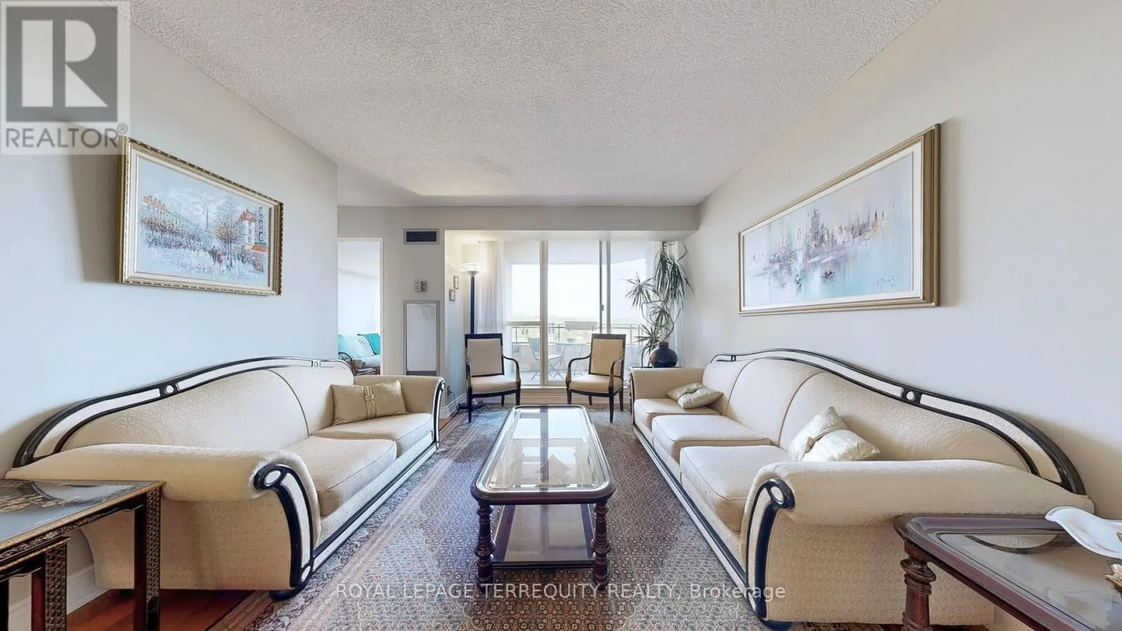 917 - 32 CLARISSA DRIVE