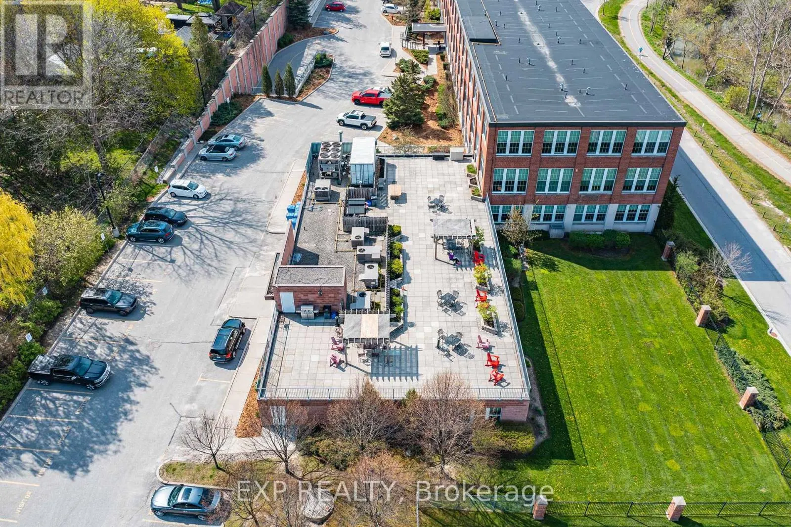 111 - 543 TIMOTHY STREET