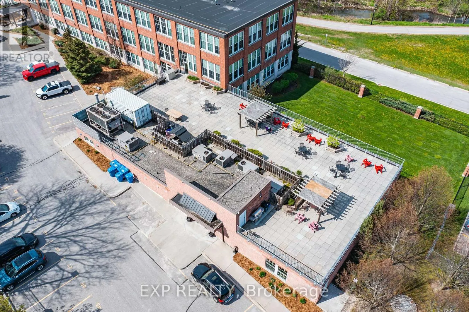 111 - 543 TIMOTHY STREET