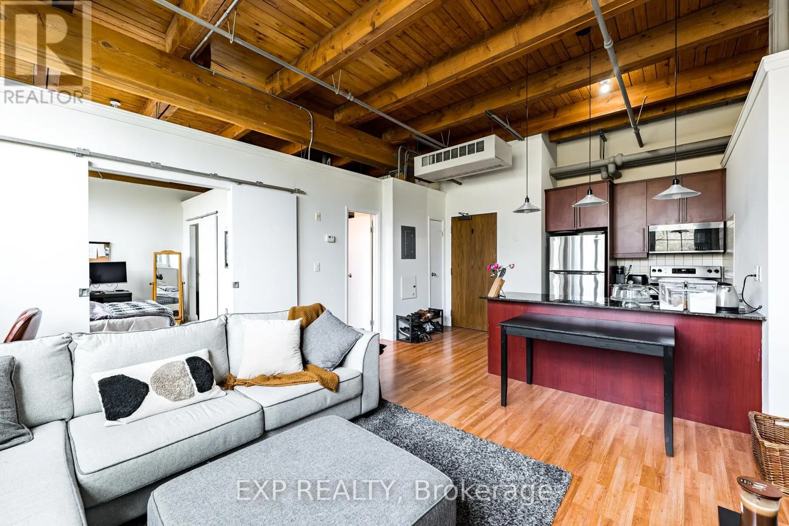 111 - 543 TIMOTHY STREET