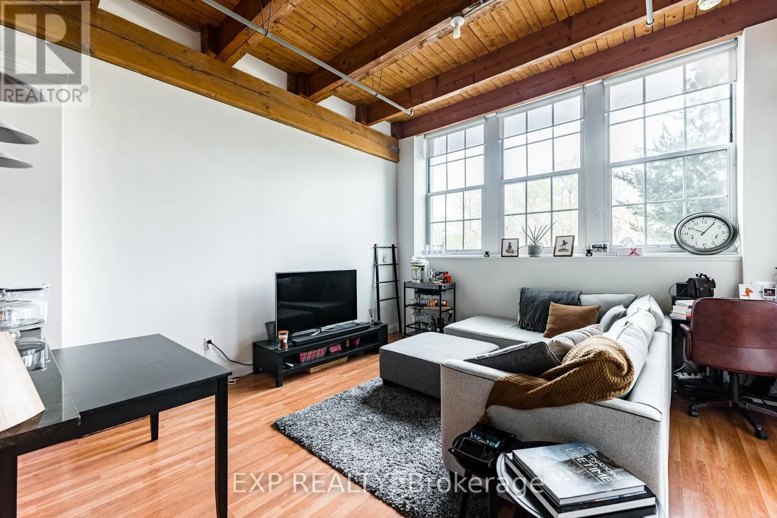 111 - 543 TIMOTHY STREET