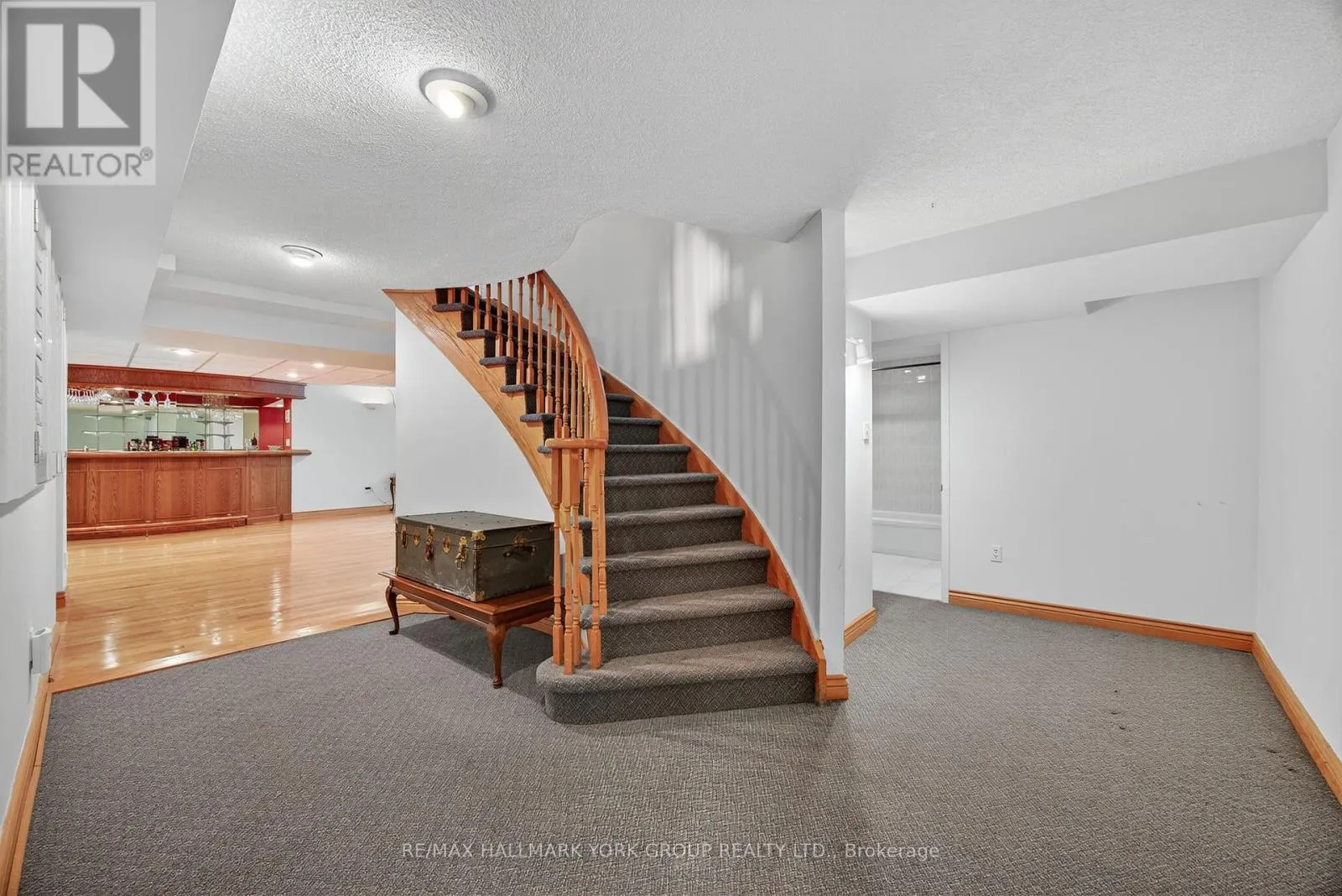 64 CRAIGLEITH CRESCENT